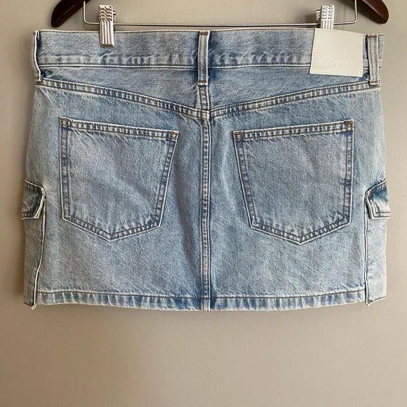 Aritzia Denim Forum The '90s Cargo Classic Mini Size 30 - Picture 10 of 16